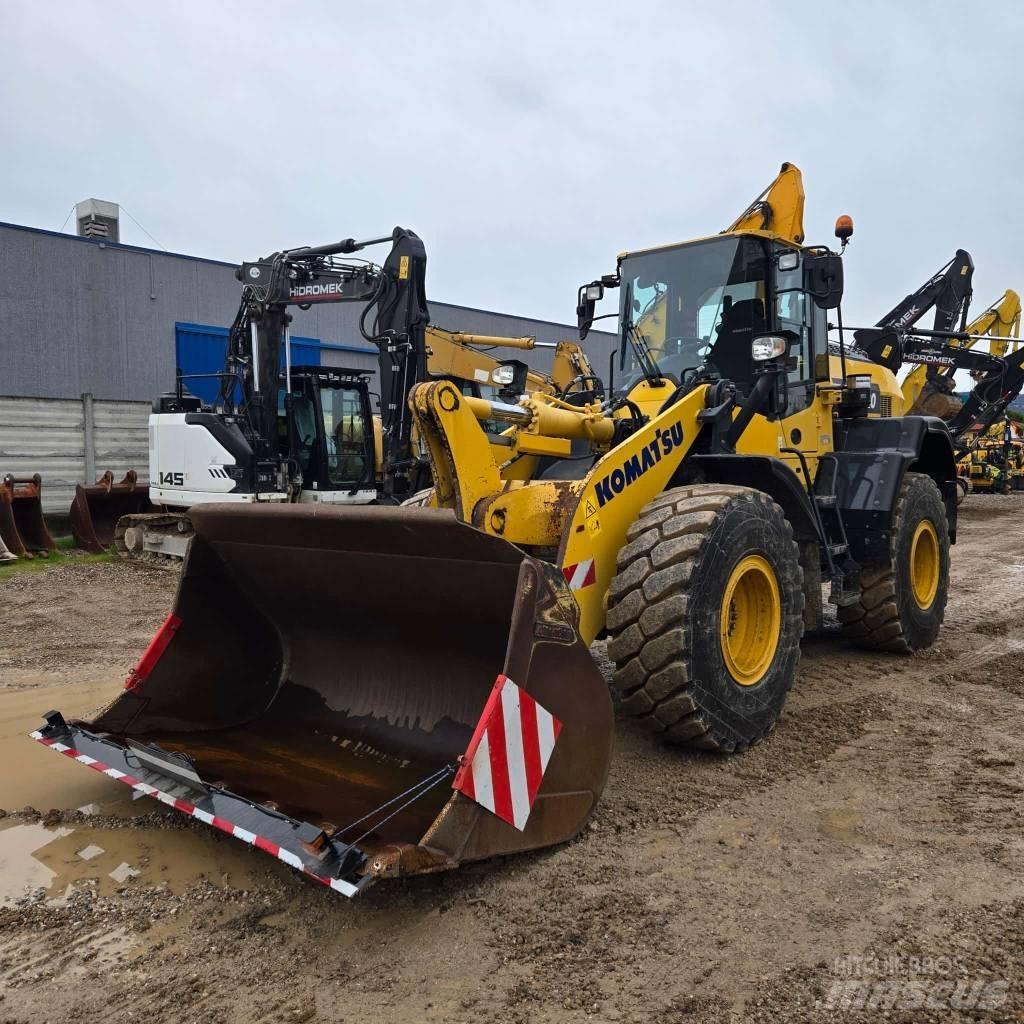 Komatsu WA 320-8 Фронтальные погрузчики