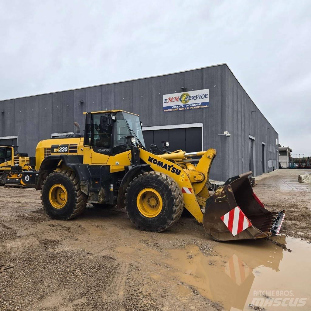 Komatsu WA 320-8 Фронтальные погрузчики