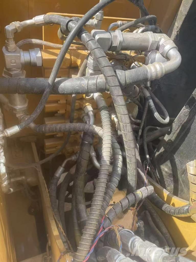 CAT 308 E2 Малые экскаваторы 7т-12т