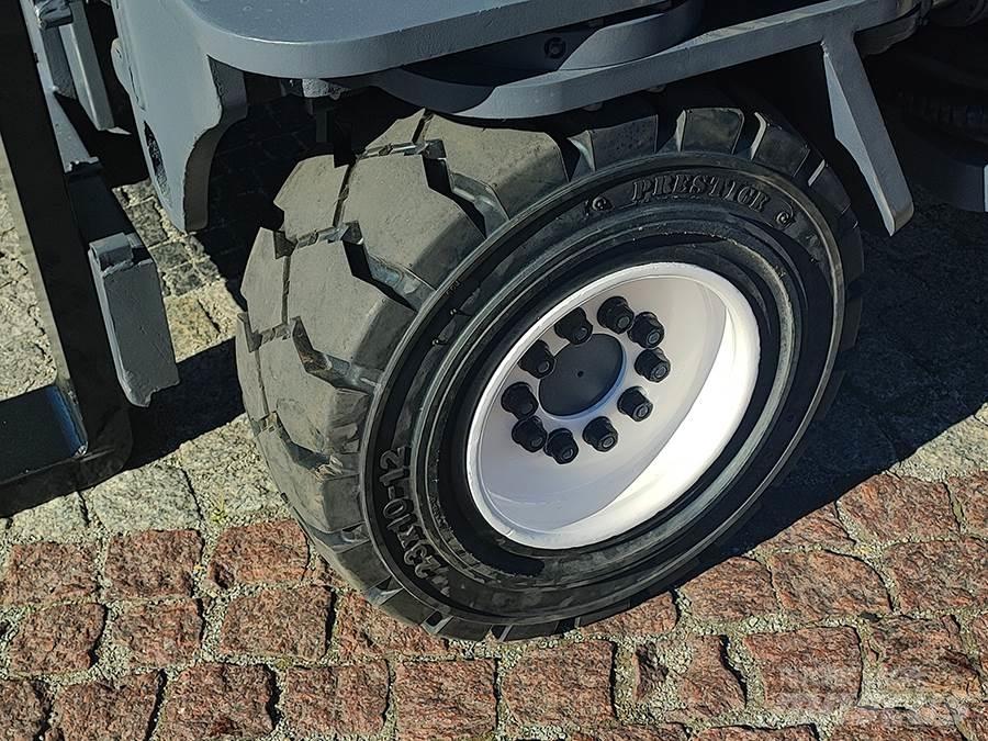 Combilift C5000XL 4-x ходовые ричтраки