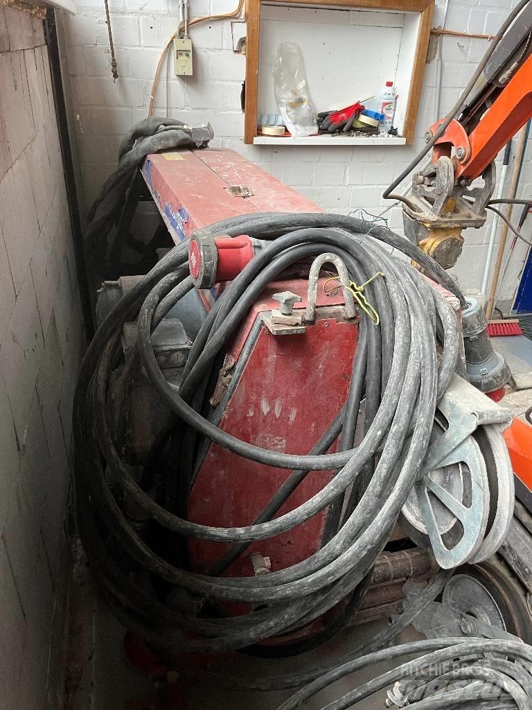Hilti DSW 3018 E Бензорезы