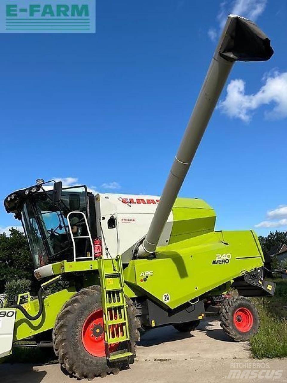 CLAAS avero 240 Зерноуборочные комбайны