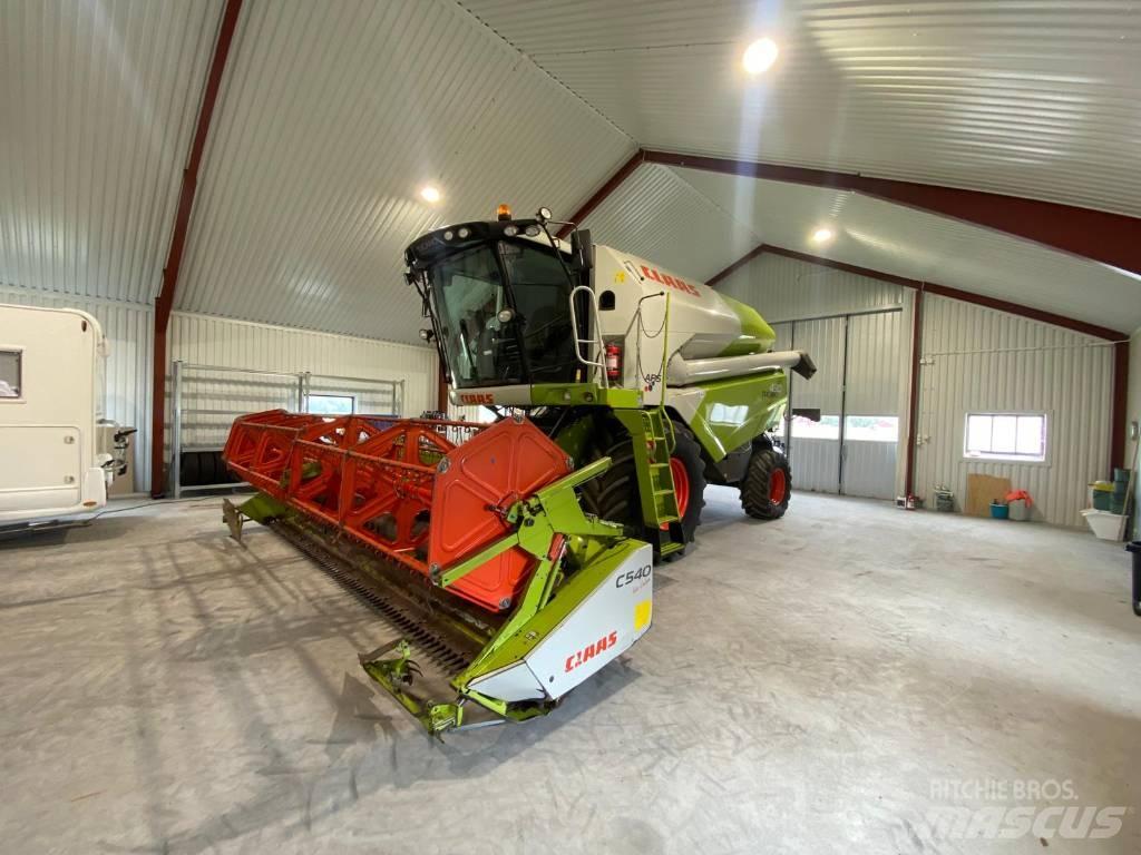 CLAAS Tucano 430 Зерноуборочные комбайны