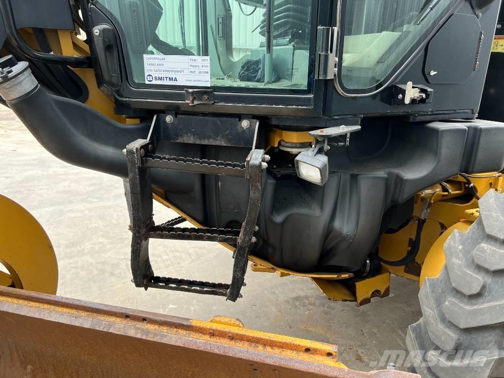 CAT 140M2 AWD Грейдеры