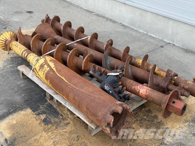 CAT KOMPLET ŚWIDRÓW Навесные гидробуры