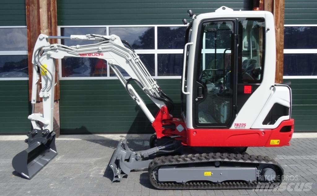 Takeuchi TB 225 Мини-экскаваторы