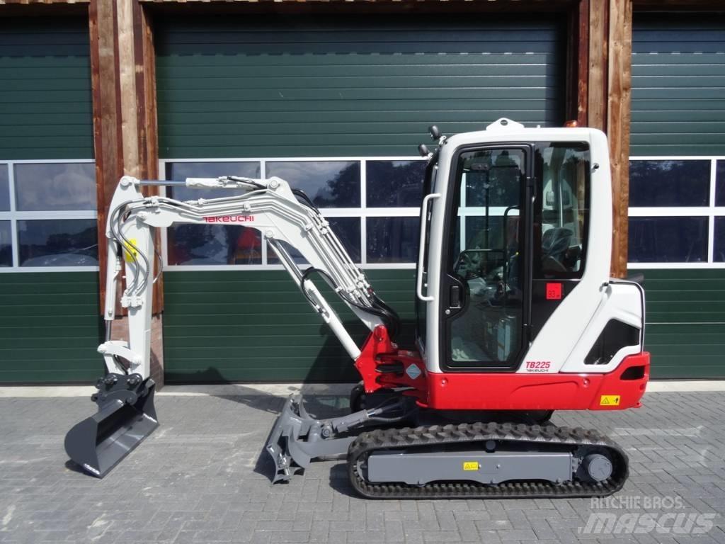 Takeuchi TB 225 Мини-экскаваторы