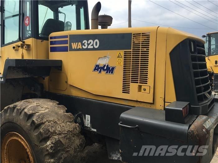 Komatsu WA 320-3 Фронтальные погрузчики