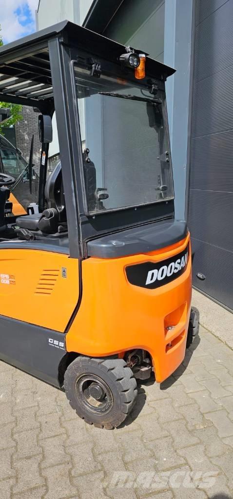 Doosan B 30 X-7 Электропогрузчики