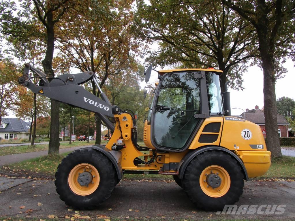 Volvo L 28 F Фронтальные погрузчики