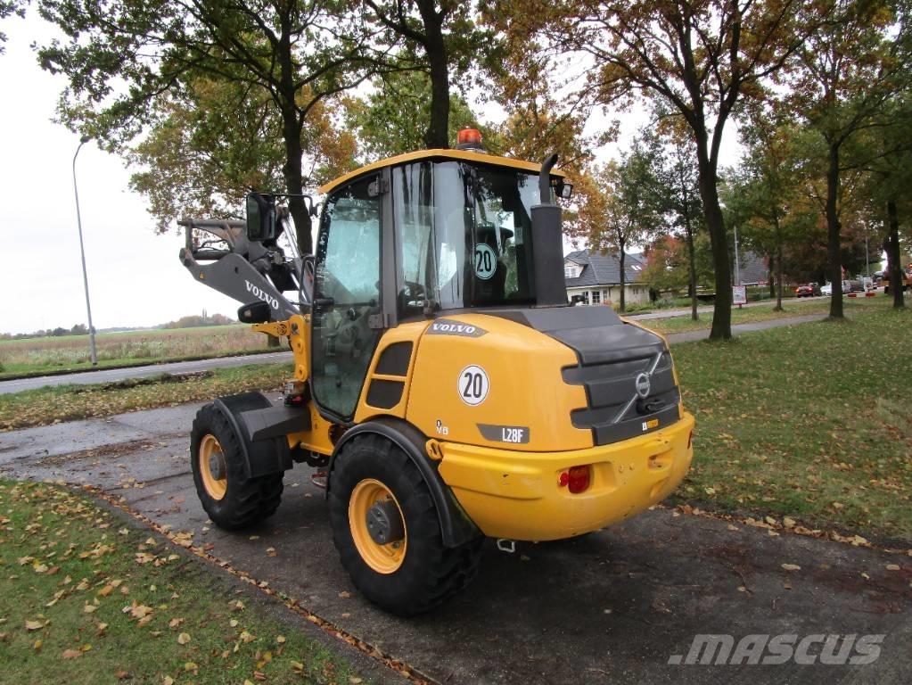 Volvo L 28 F Фронтальные погрузчики