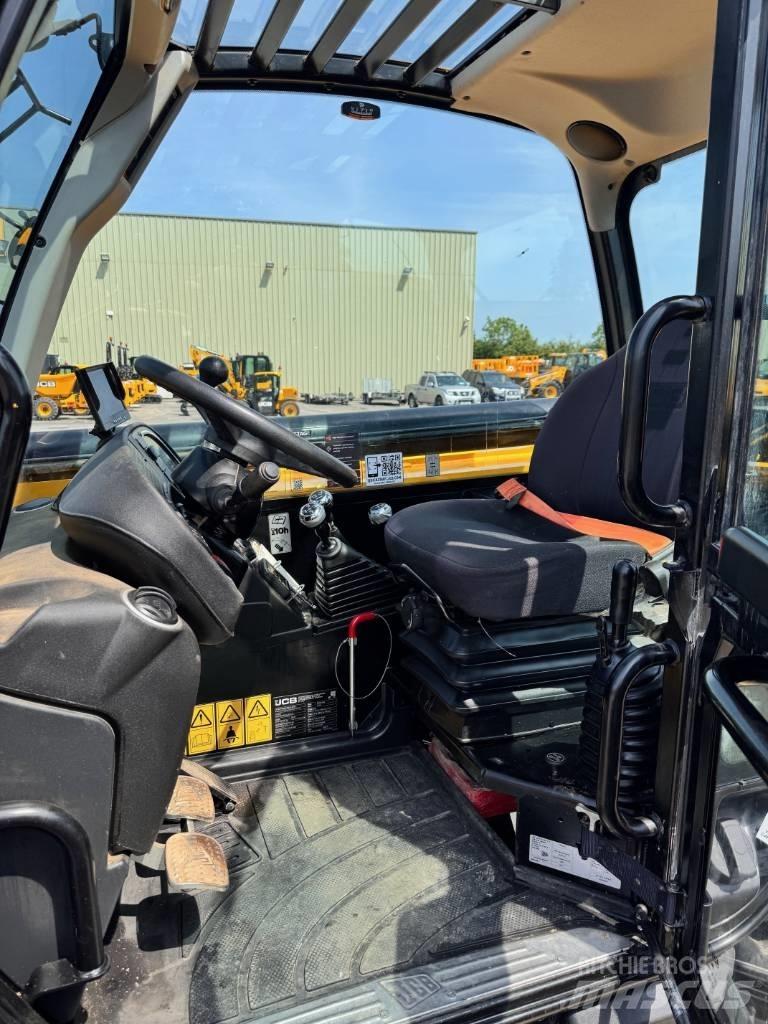 JCB 540-140 Телескопические погрузчики