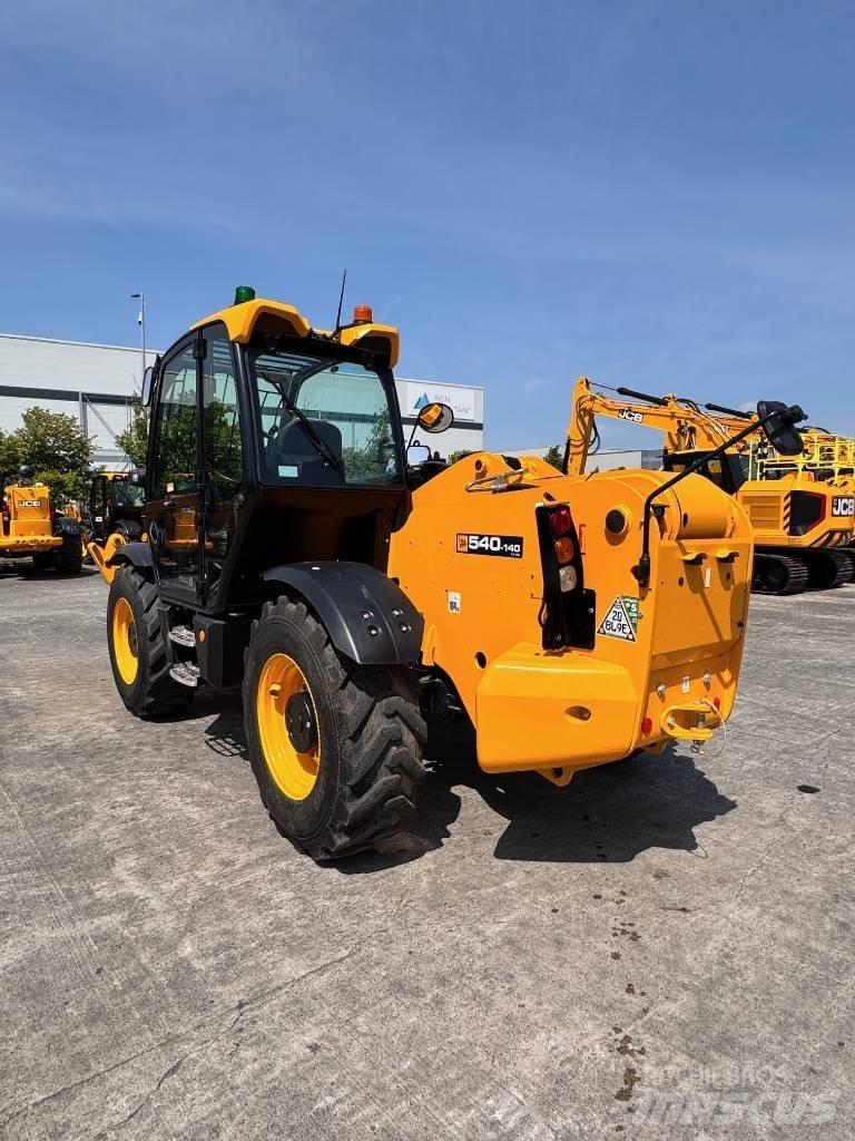 JCB 540-140 Телескопические погрузчики