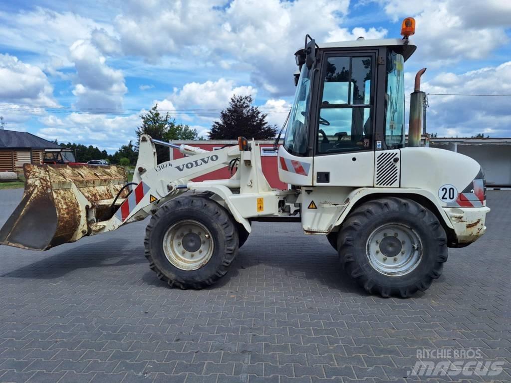 Volvo L 30 B Фронтальные погрузчики