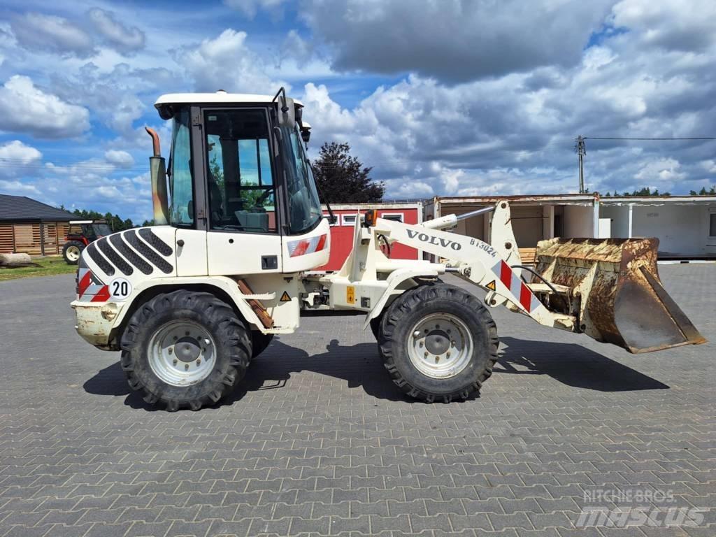 Volvo L 30 B Фронтальные погрузчики