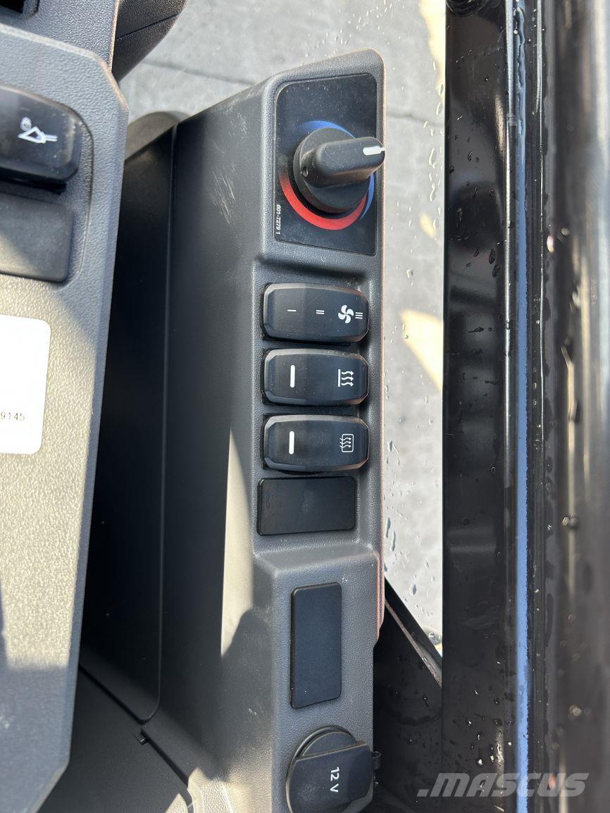 CAT 906 (9145) Многофункциональные сельскохозяйственные погрузчики