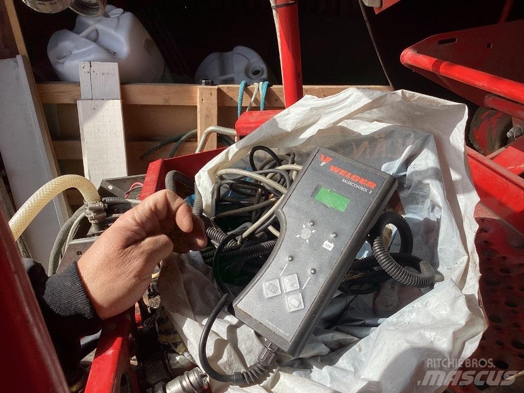 Lely RP 245 Рулонные пресс-подборщики