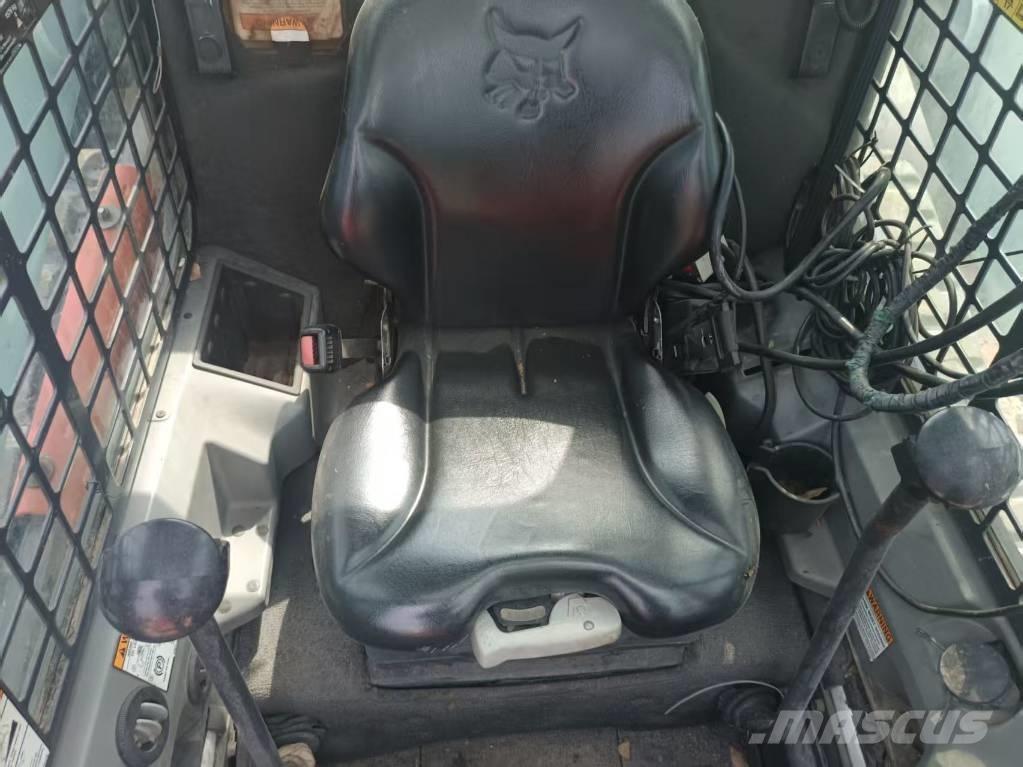 Bobcat T770 Гусеничные фронтальные погрузчики