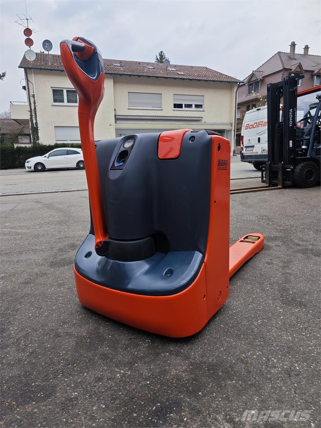 Linde T 16 Ручные штабелёры с электроподъёмом