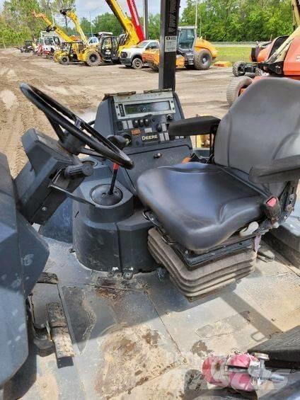 DEERE 310 L Экскаваторы-погрузчики