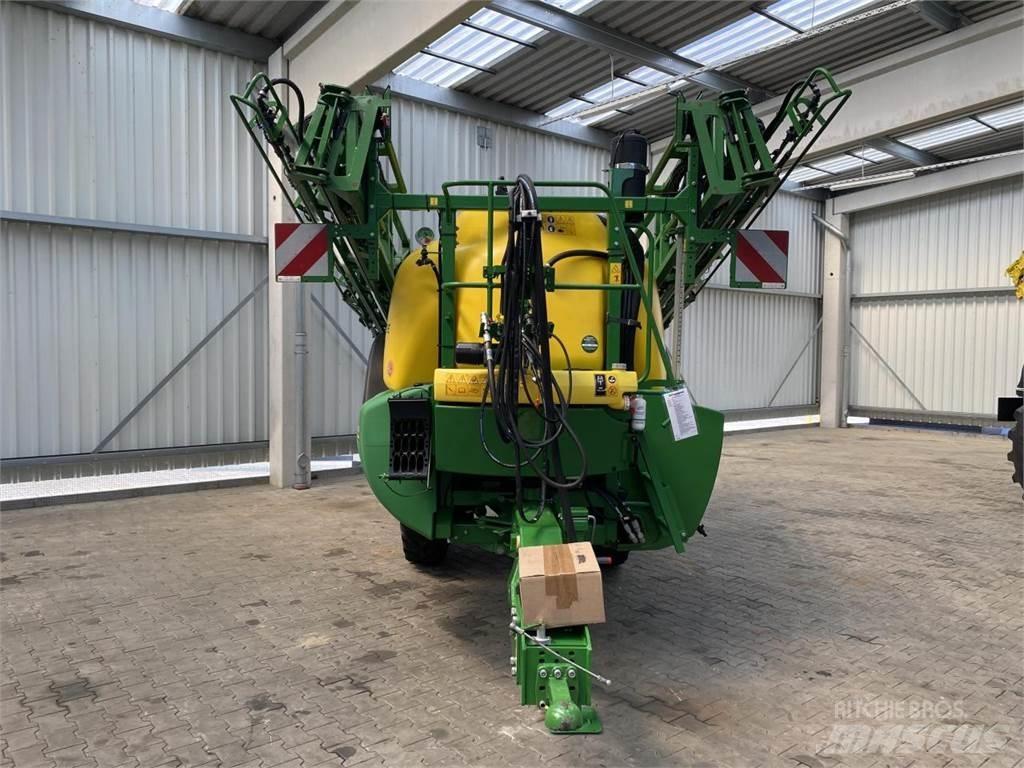 John Deere R740i Прицепные опрыскиватели