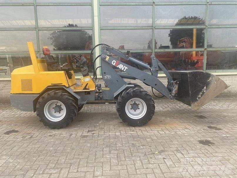 GiANT V 451 T Малые погрузчики