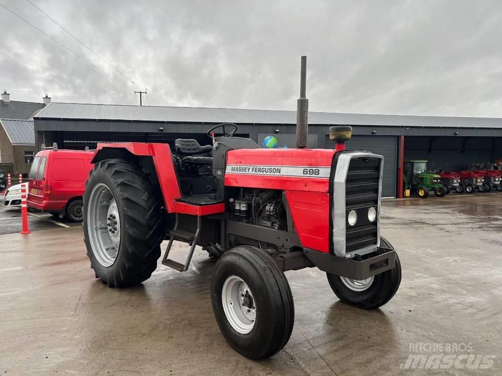 Massey Ferguson 698 Трактора