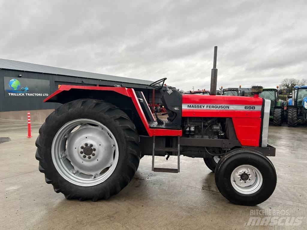 Massey Ferguson 698 Трактора