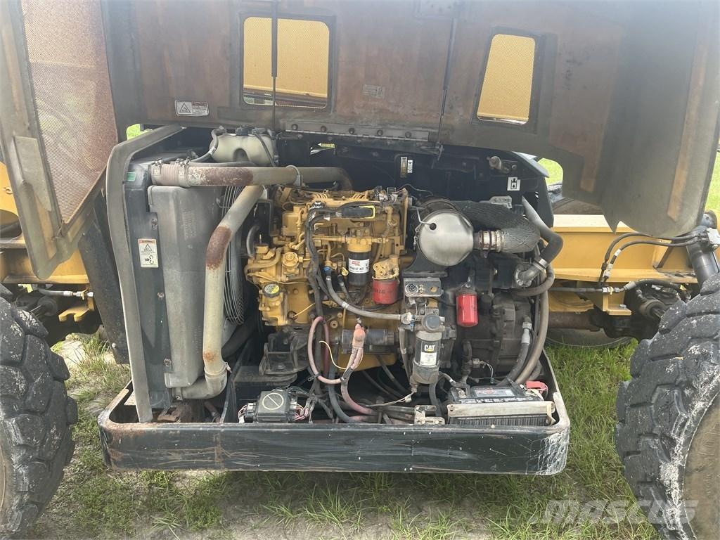 CAT TL 642 C Телескопические погрузчики