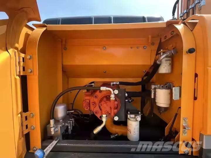 Hyundai 220 LC  9s Гусеничные экскаваторы