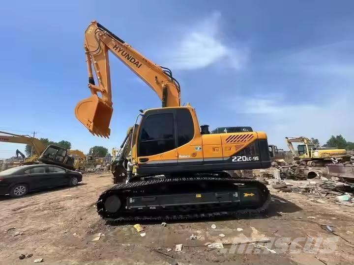 Hyundai 220 LC  9s Гусеничные экскаваторы