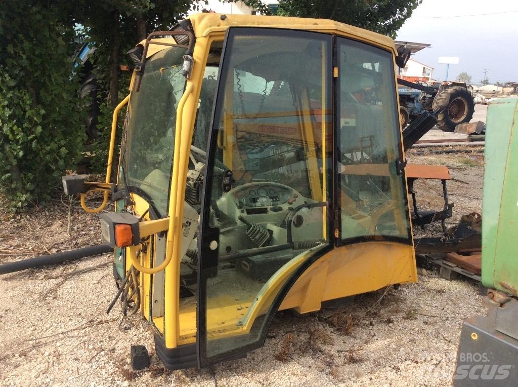 Komatsu W93r Кабины и интерьер