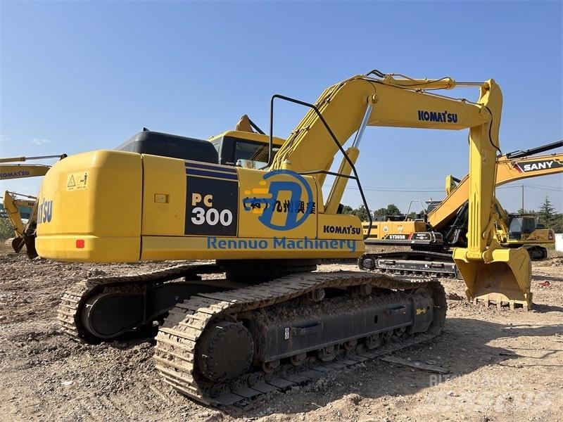 Komatsu PC 300 Гусеничные экскаваторы