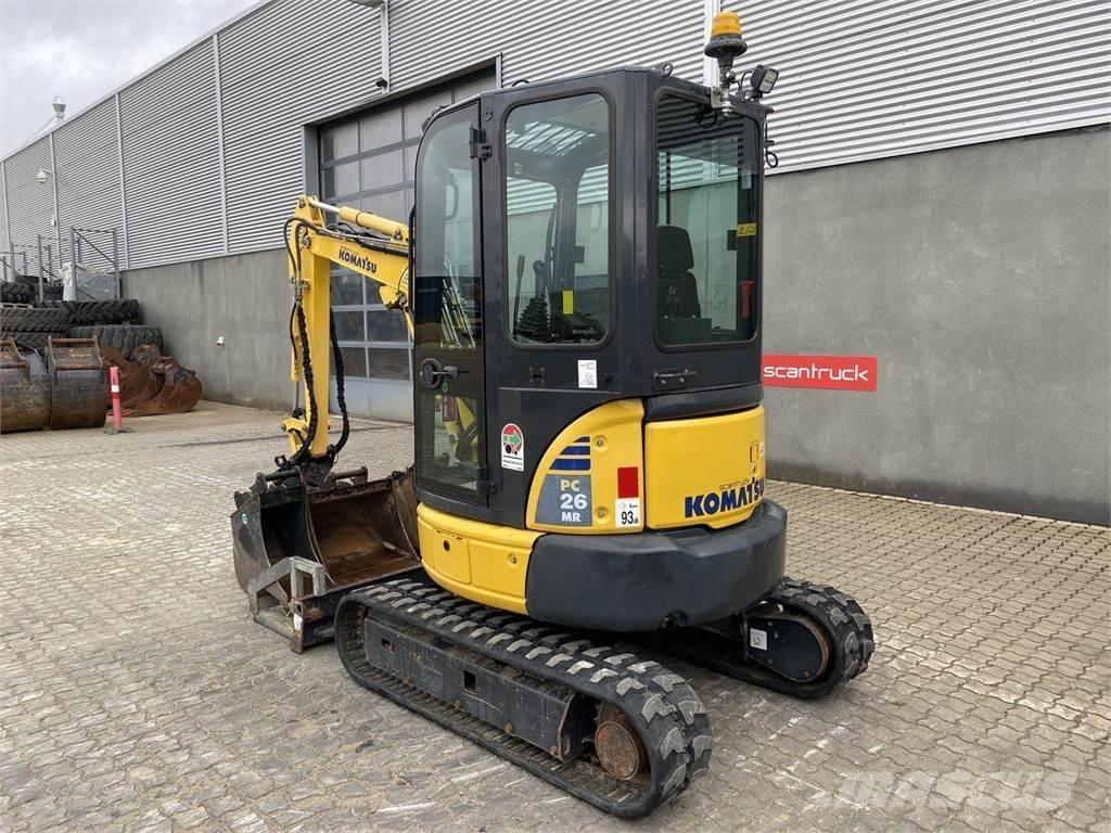 Komatsu PC26MR-3 Колёсные экскаваторы