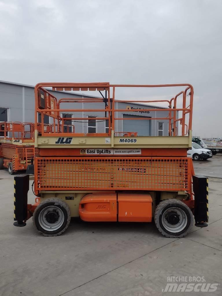 JLG M 4069 Ножничные подъемники