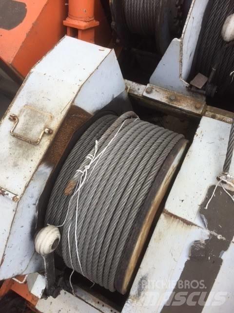 Hitachi KH 230-3 Гусеничные краны