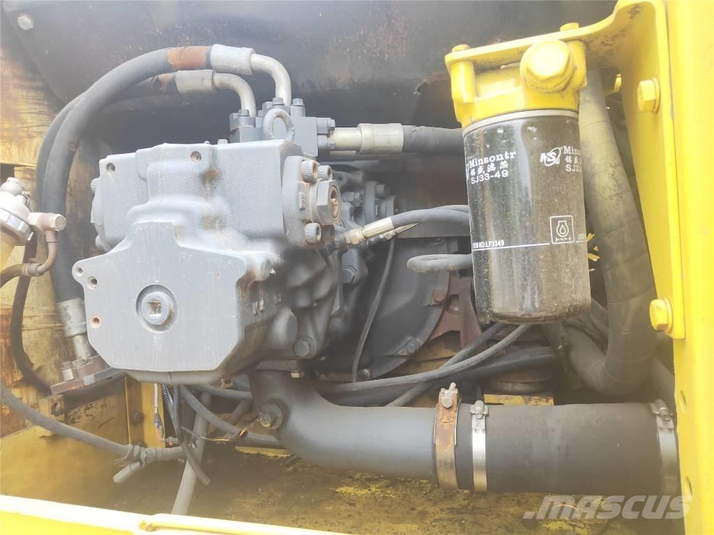 Komatsu PC220-7 Гусеничные экскаваторы