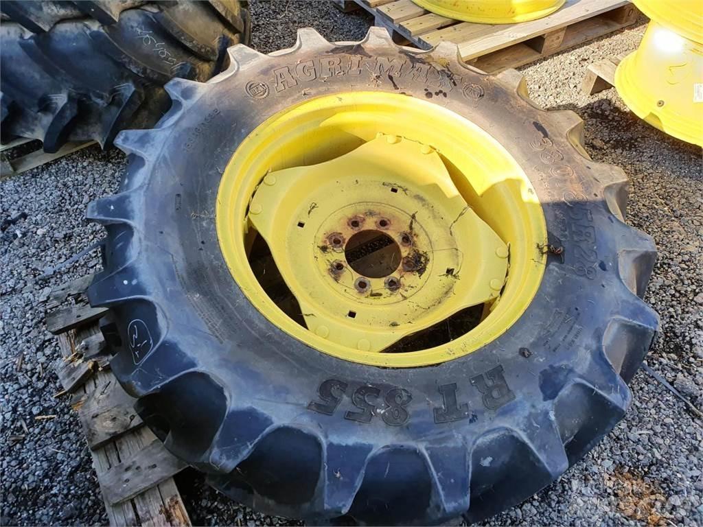 BKT 380/85R28 x2 Шины и колёса