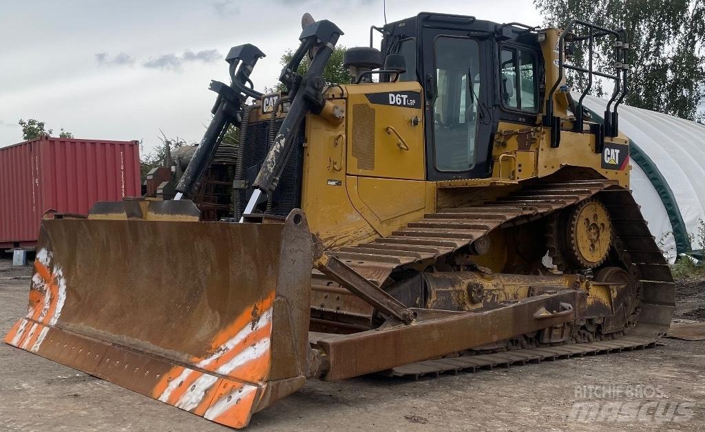 CAT D 6 T LGP Гусеничные бульдозеры