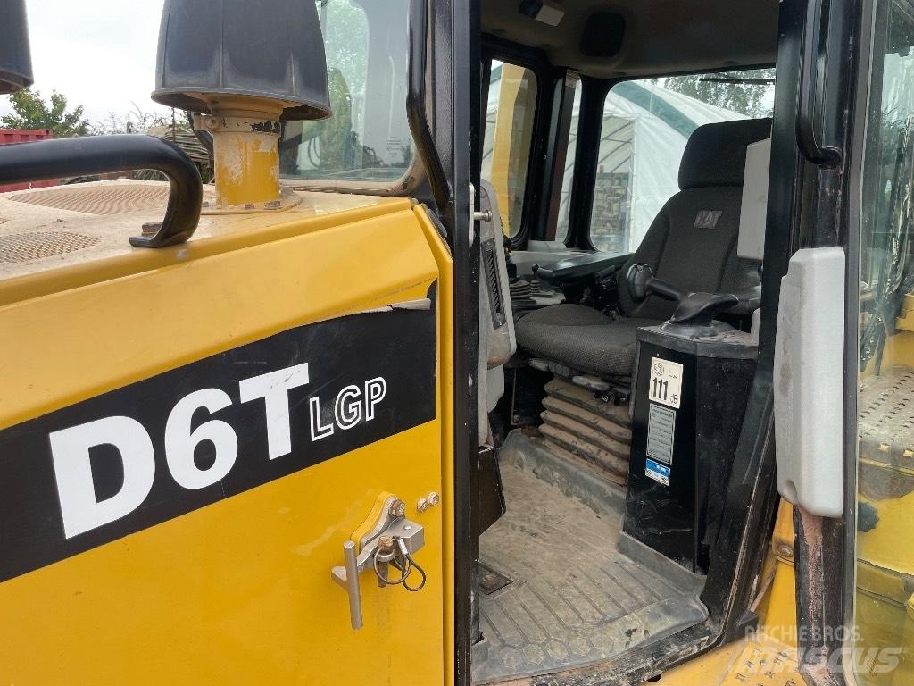 CAT D 6 T LGP Гусеничные бульдозеры