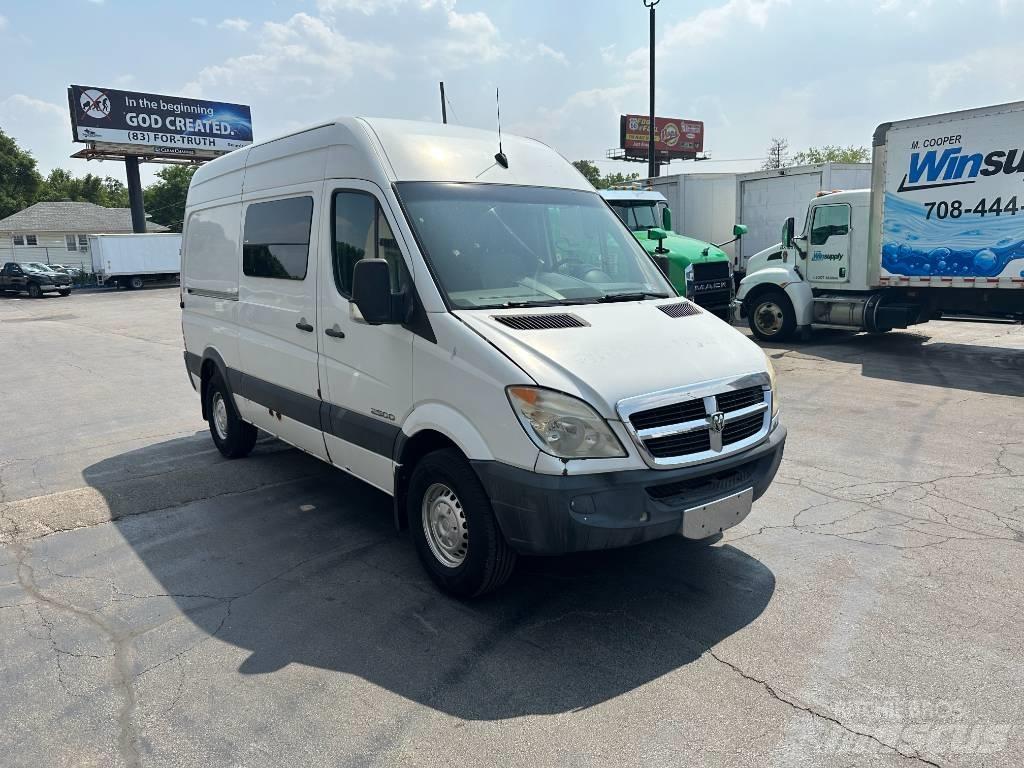 Dodge Sprinter 2500 Изотермический фургон