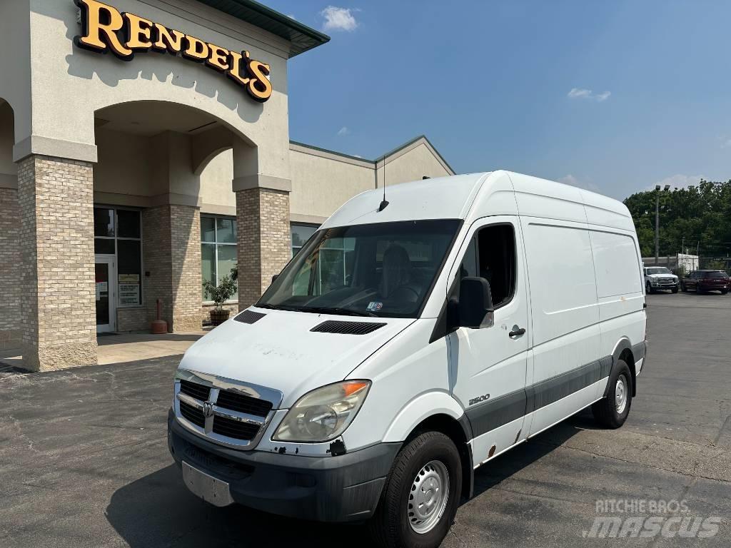 Dodge Sprinter 2500 Изотермический фургон