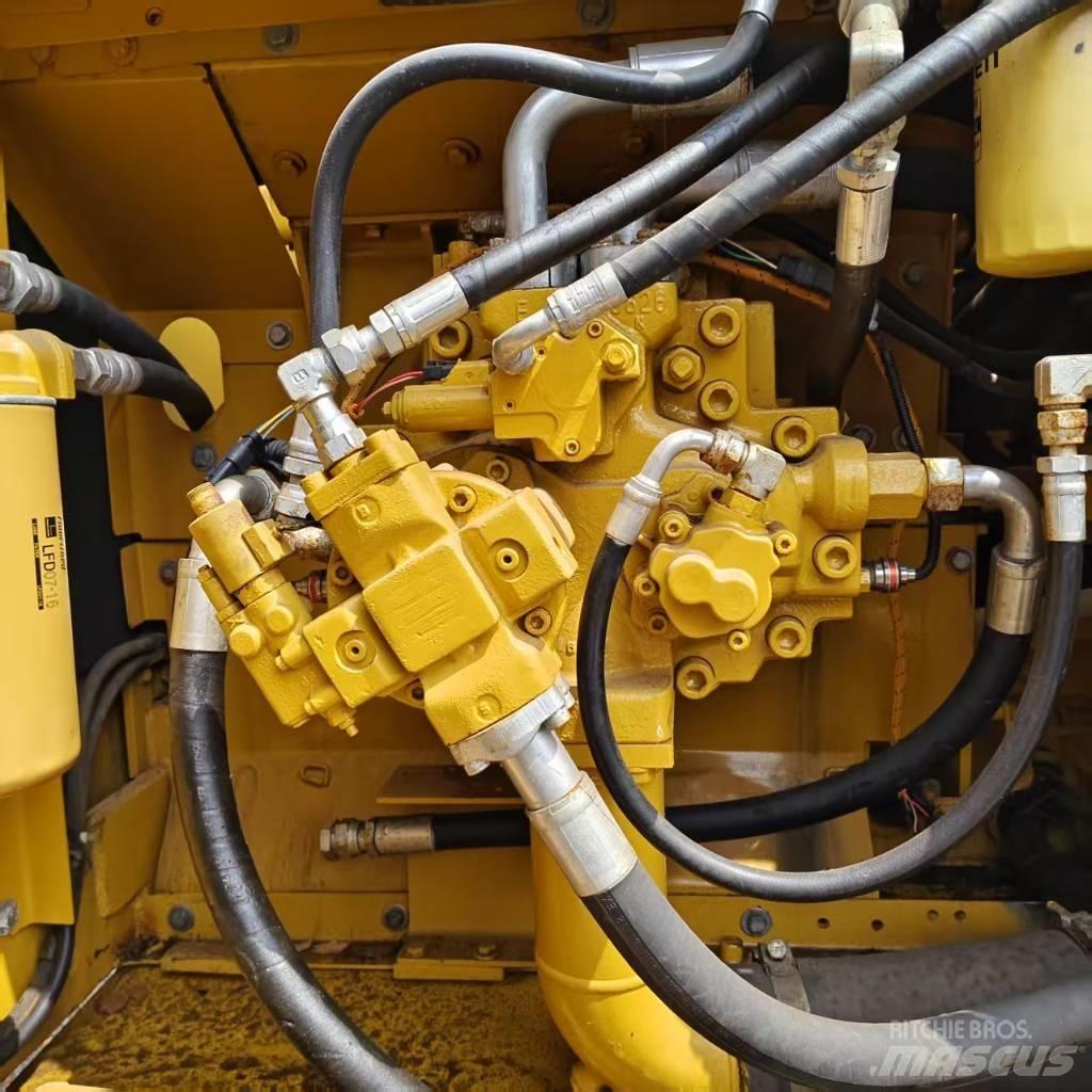CAT 336 D Гусеничные экскаваторы