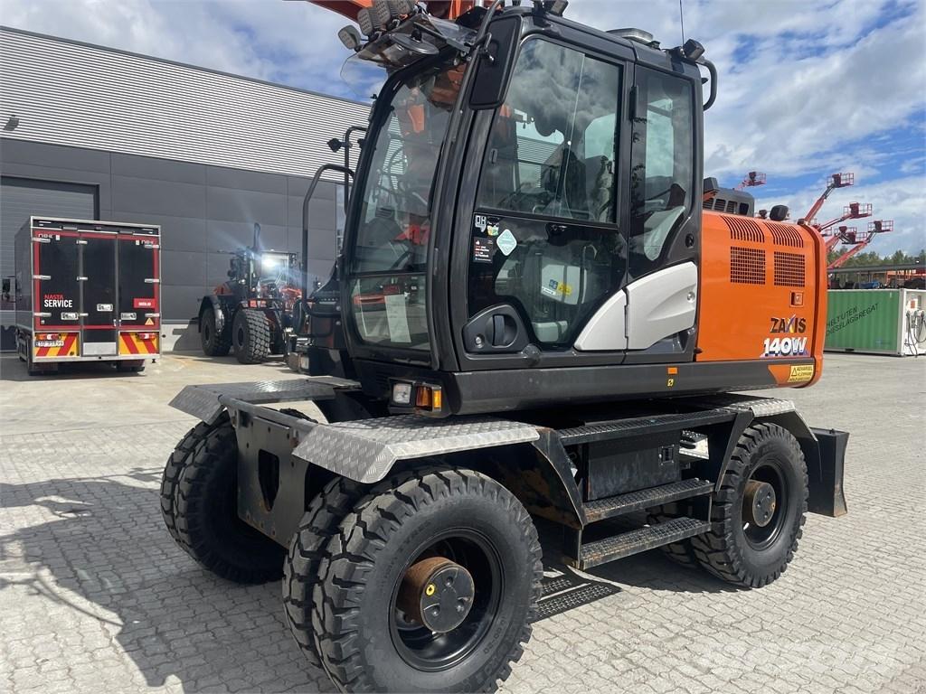Hitachi ZX 140 W-6 Колёсные экскаваторы