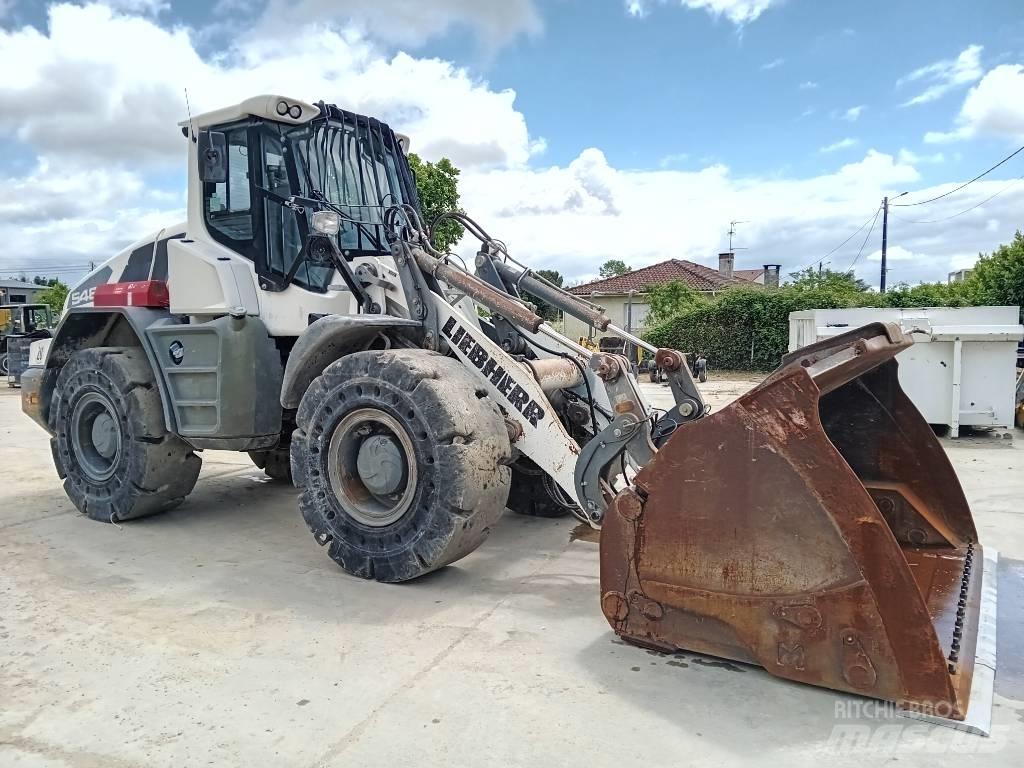 Liebherr L546 Фронтальные погрузчики