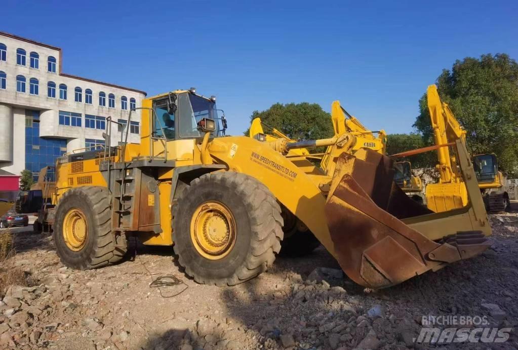 Komatsu WA 600 Фронтальные погрузчики