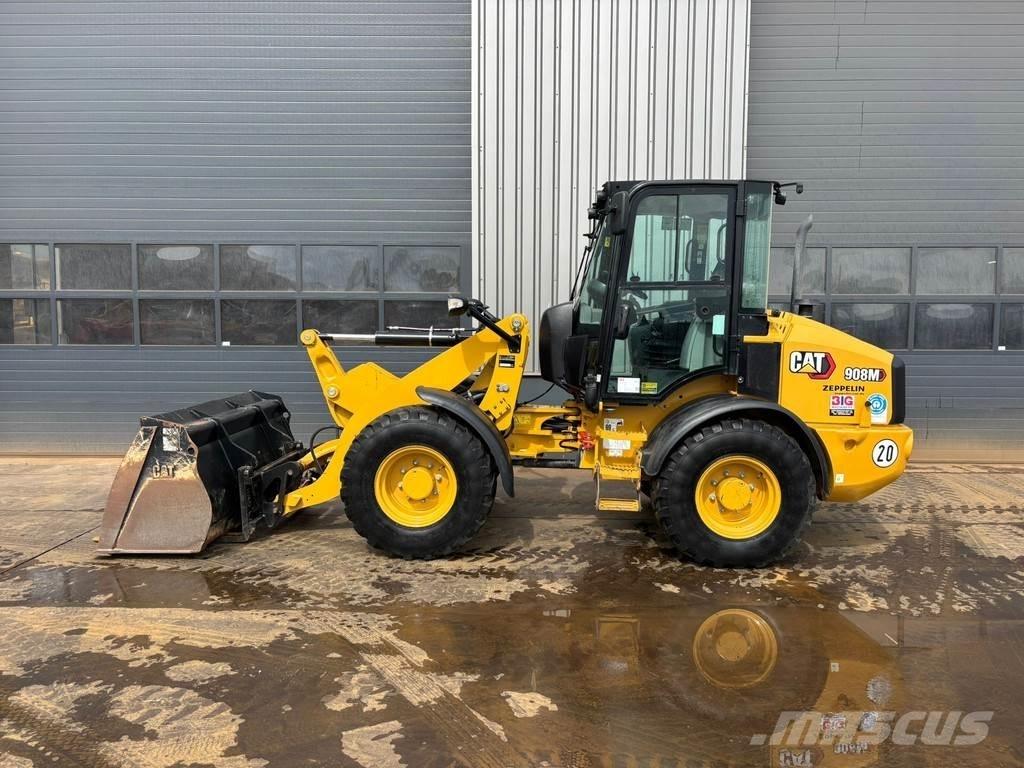 CAT 908M Фронтальные погрузчики