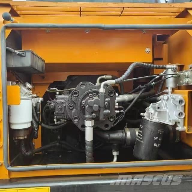 Sany SY215C Гусеничные экскаваторы