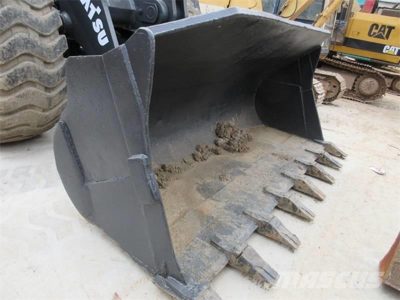 Komatsu WA 380-3 Фронтальные погрузчики