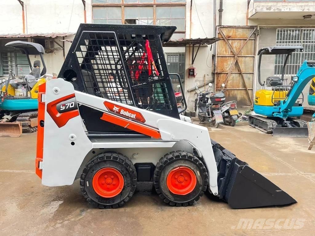 Bobcat S70 Мини-погрузчики